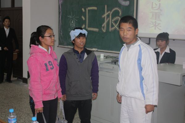 精神卫生学院开展颂经典倡美德活动
