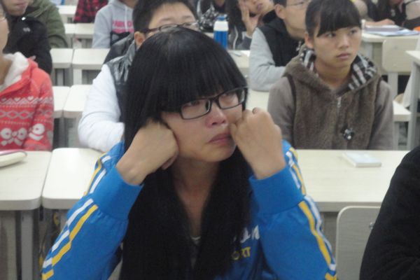 精神卫生学院开展颂经典倡美德活动